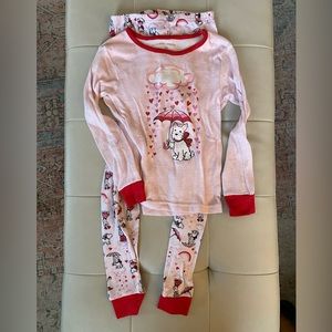 Adorable and super soft Laura Ashley Pj Set 🩷❤️